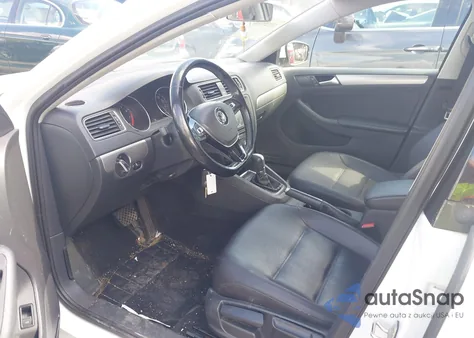 2017 Volkswagen Jetta 1.4T Se z USA, uszkodzony, nr VIN 3VWDB7AJ6HM413266